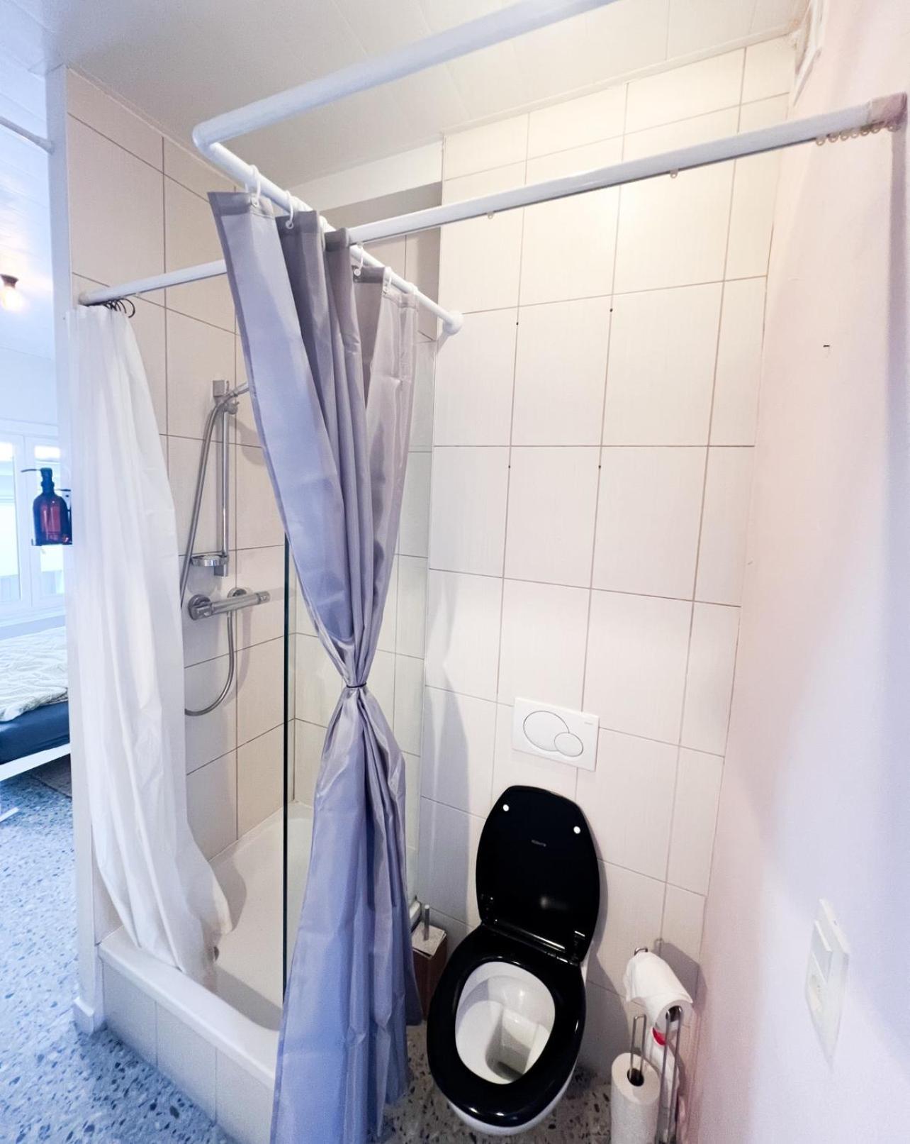 Antwerp Studio'S Apartment Bagian luar foto