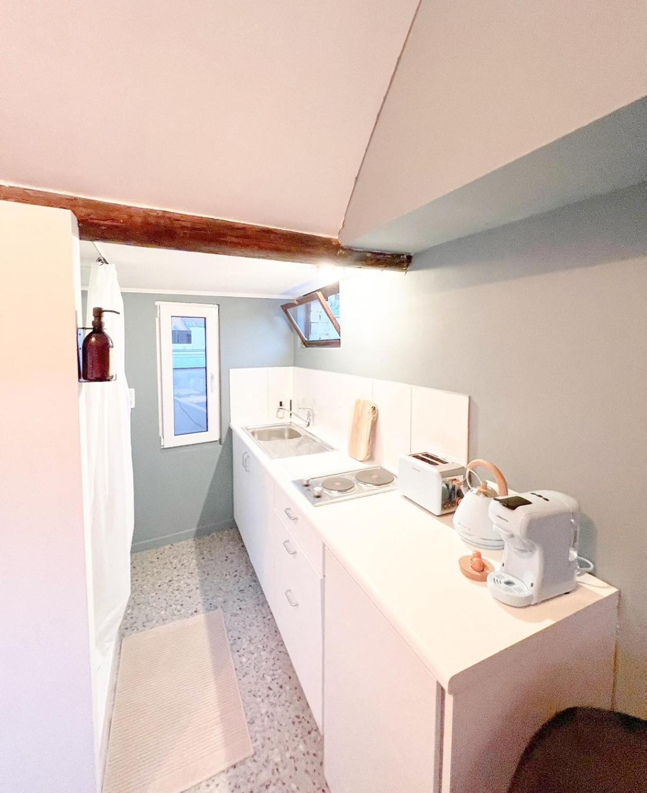 Antwerp Studio'S Apartment Bagian luar foto